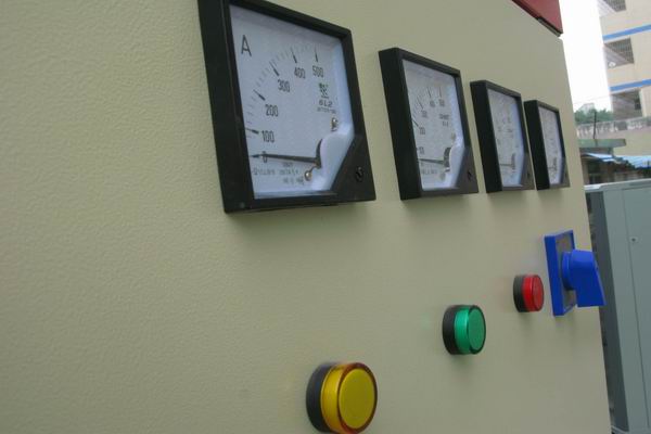 虹口配电柜-3683讲讲配电柜注意事项